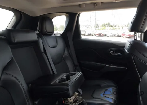 2021 Jeep Cherokee Latitude Plus 4X4 из США, поврежденный, VIN 1C4PJMLB5MD160664